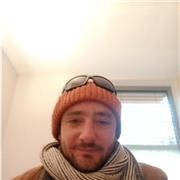 Professeur franco suisse brésilien avec expérience dans les langues.